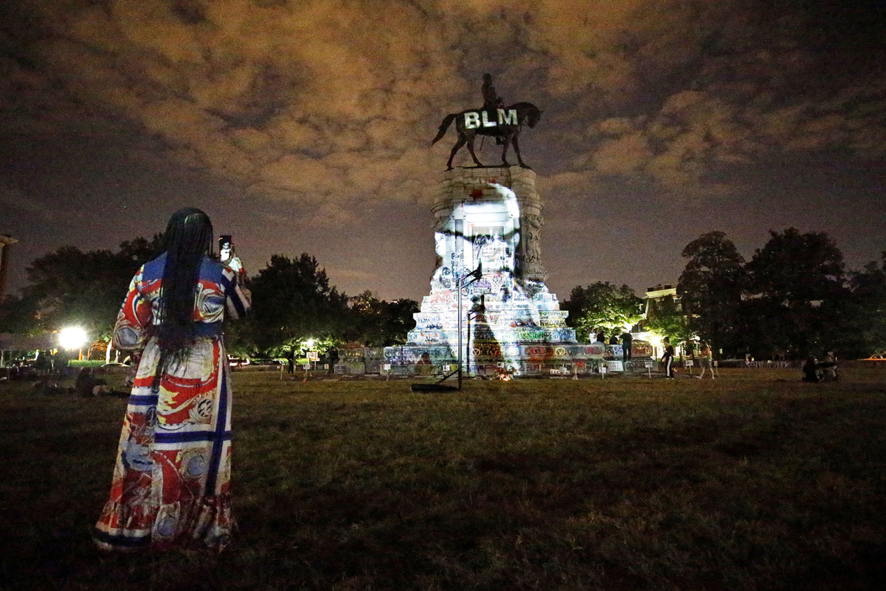 20200619_MET_LEEMONUMENT_AWE01